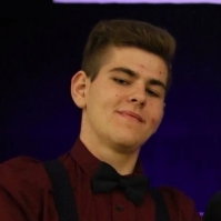 Dominik  Tarant
